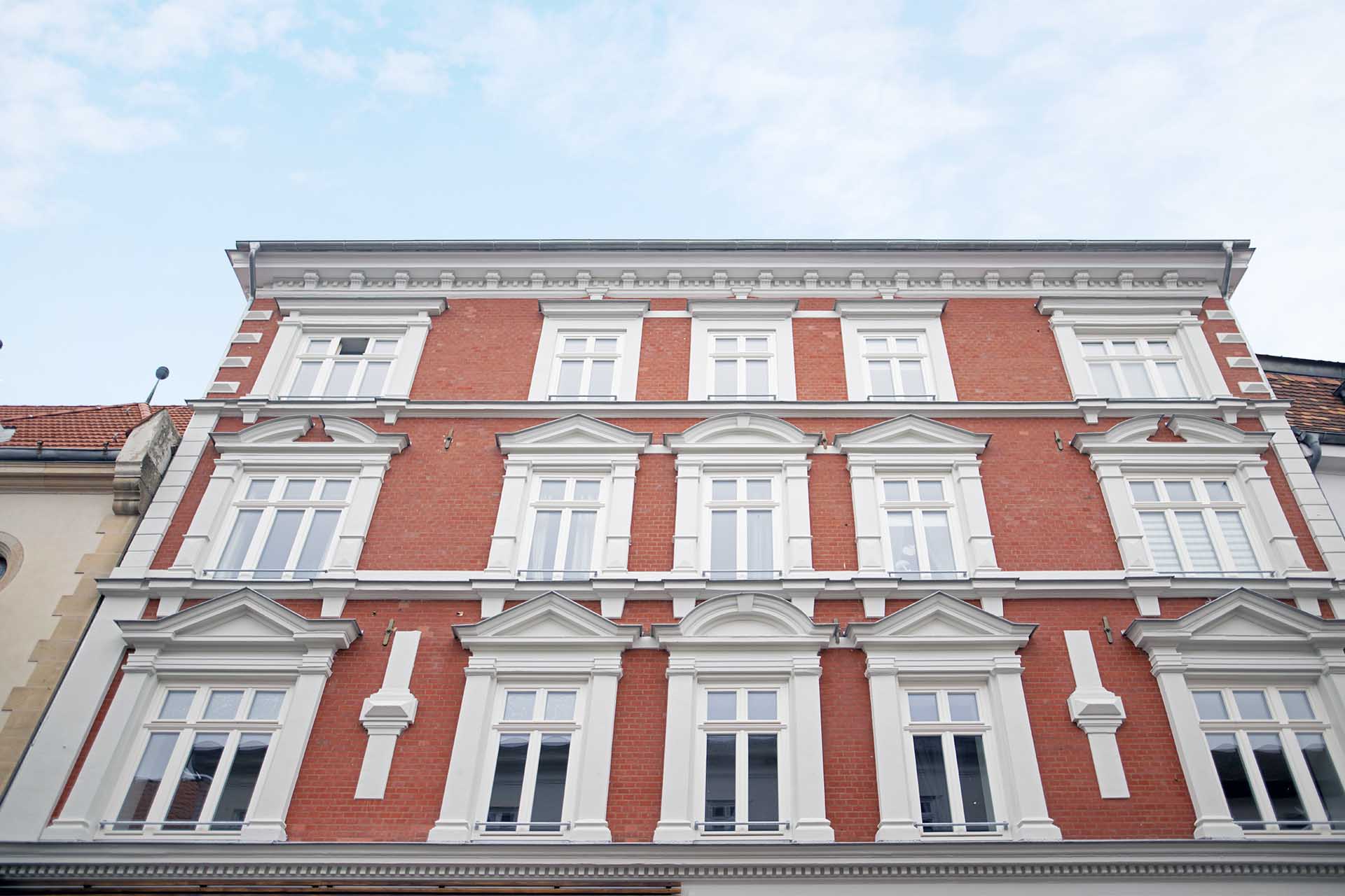 Geschäfts- und Mehrfamilienhaus in Güstrow