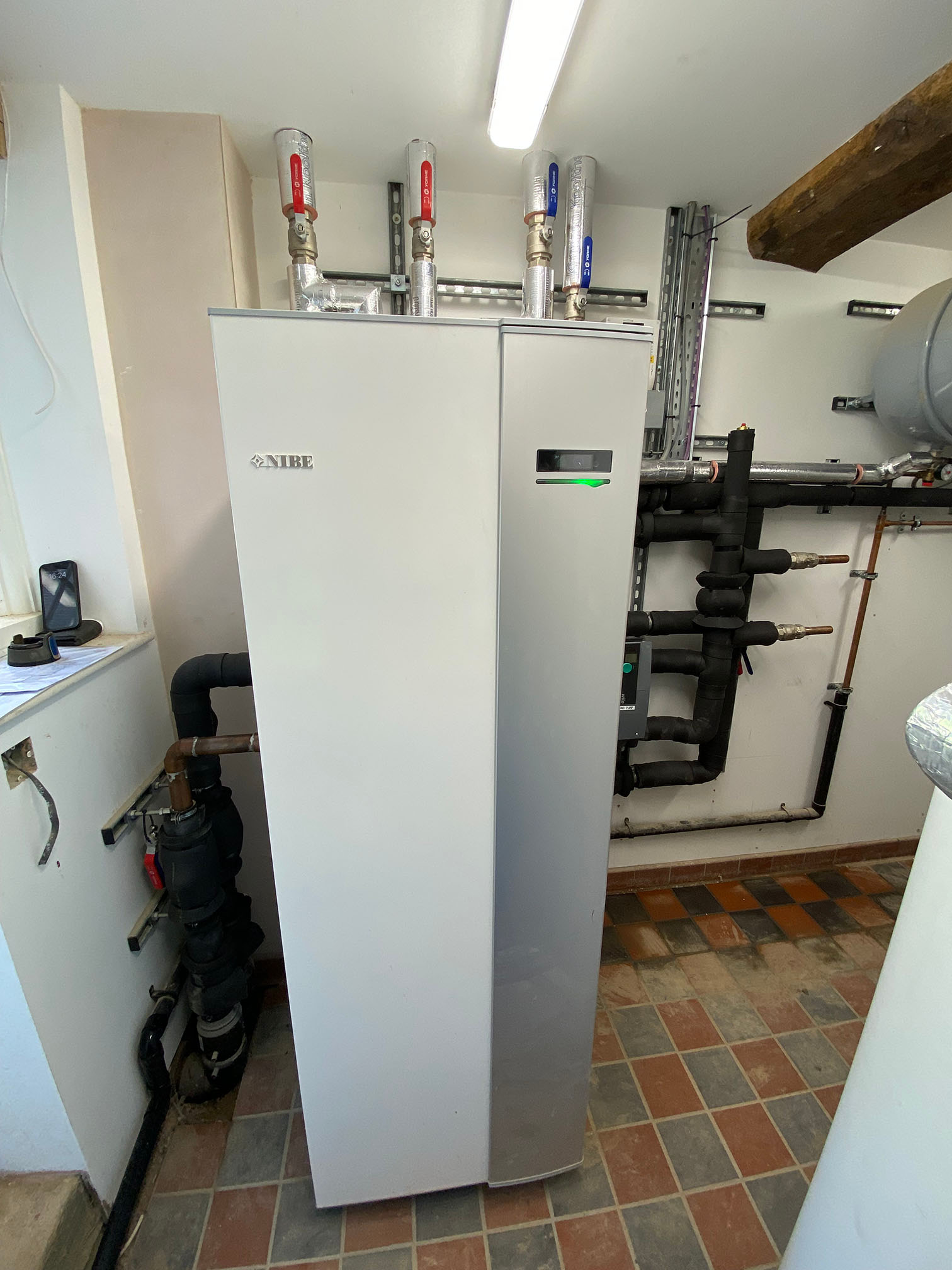 Ground source heat pump